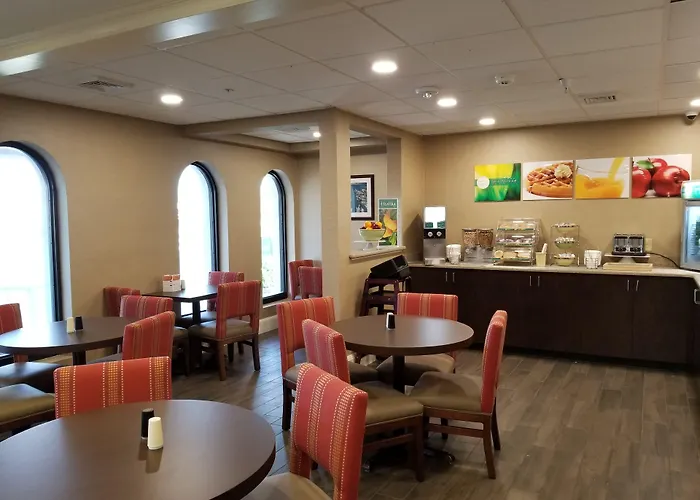 Quality & Ocean Fenwick Hotel 4*