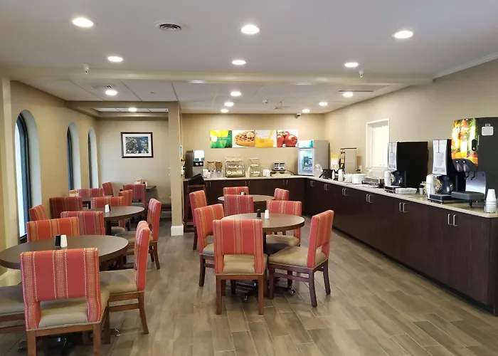 Quality & Ocean Fenwick Hotel