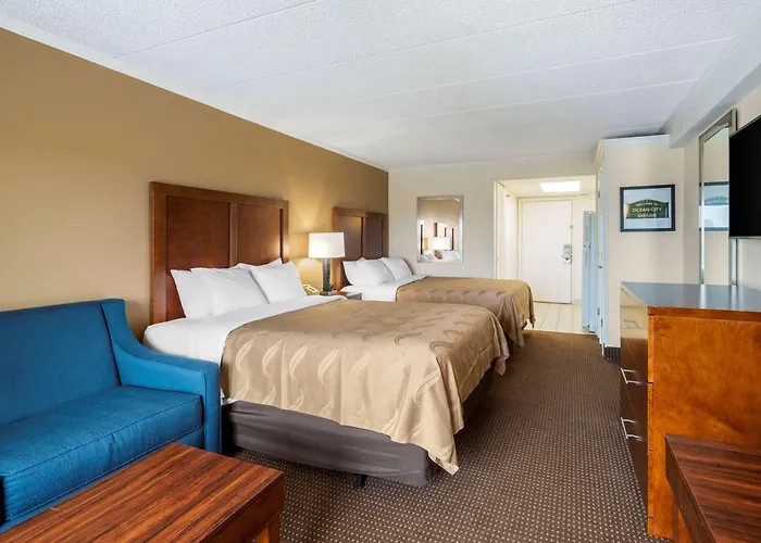 Quality & Ocean Fenwick Hotel